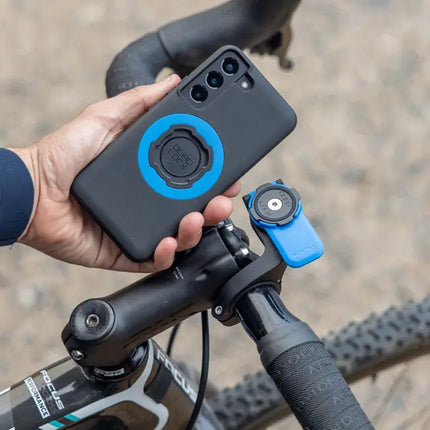 Keep your phone perfectly stable, secure and without your phone vibrating on the mount while you're riding.