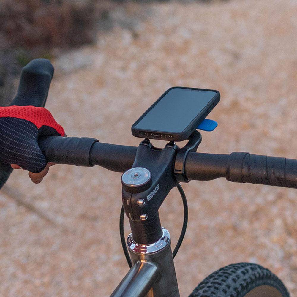 未使用　QUAD LOCK OUT FRONT MOUNT PRO と付属品 Universal Cycles -- Quad Lock Out Front Mount Pro [QLM-OFM-PRO]